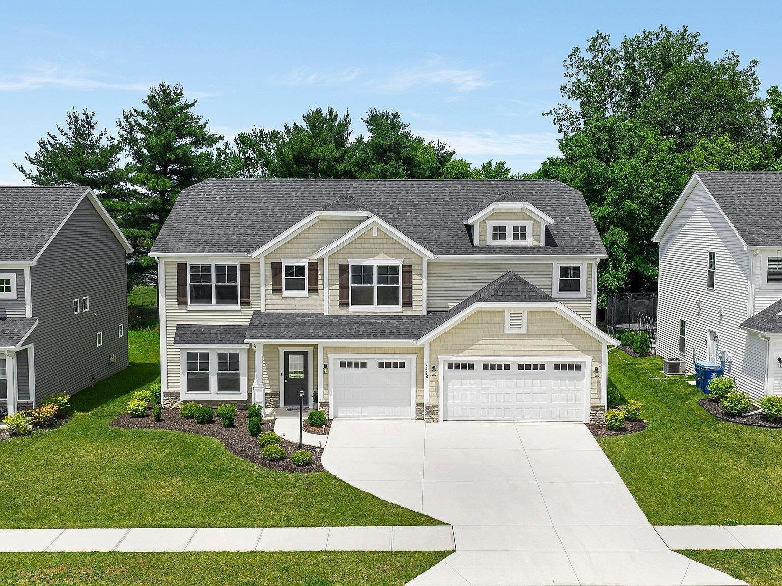 1114 Mosaic St, Huntertown, IN 46748 | Zillow