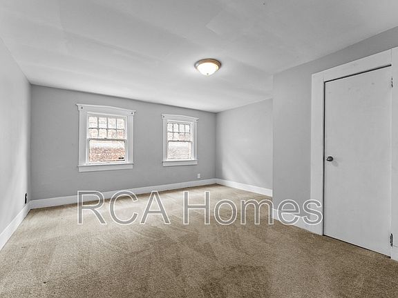 3rd image of 1011 Dreier Pl