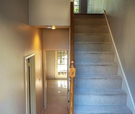 4th image of 4431 Holland Ave APT D