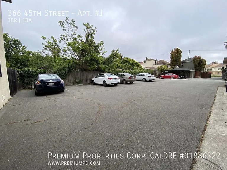 366 45th St #J — Photo 25