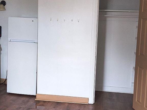 3rd image of 264 S Winebiddle St APT 10