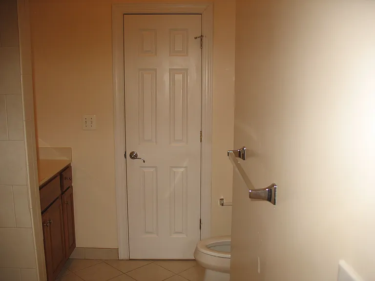 2120 Mount Royal Ter #1 — Photo 12