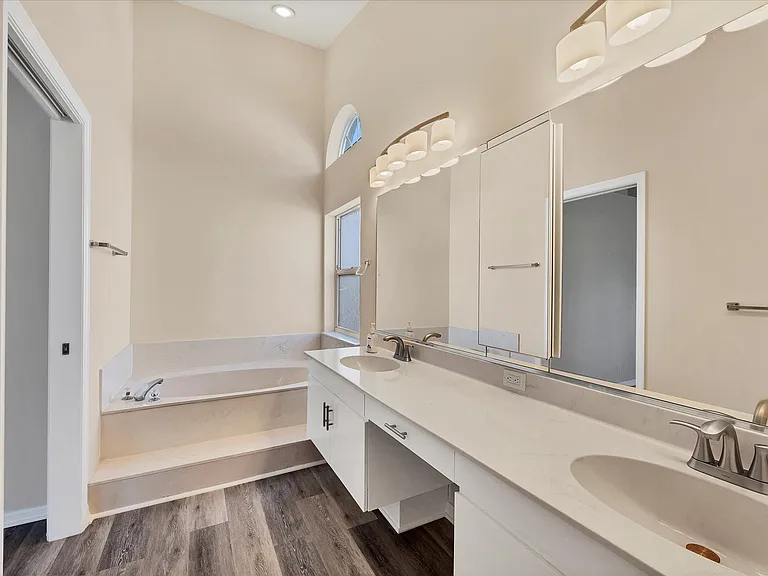 4998 Tamarack Trl — Photo 23