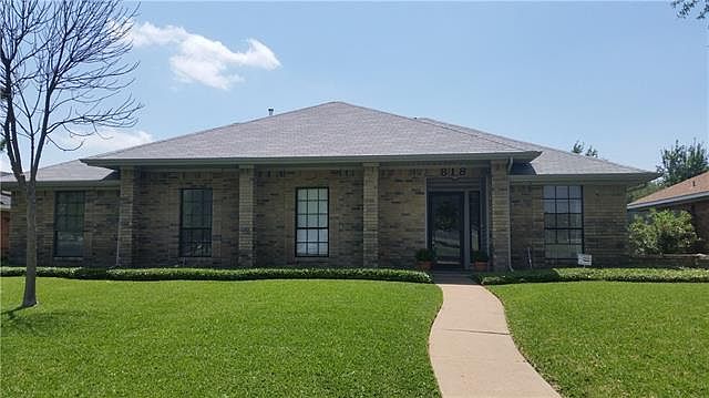 1st image of 818 Green Canyon Dr