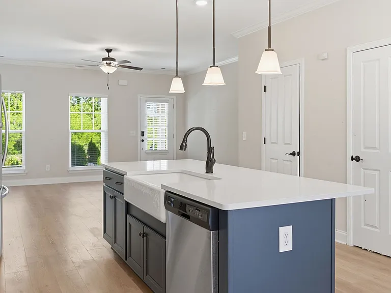 1021 Milson Ln — Photo 8