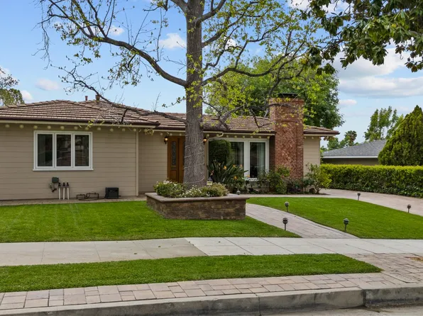 924 Crestview Dr, Pasadena, CA 91107