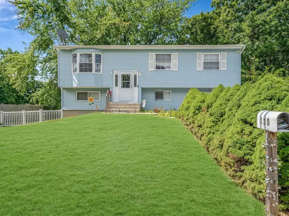 130 Ruland Road N, Selden, NY 11784