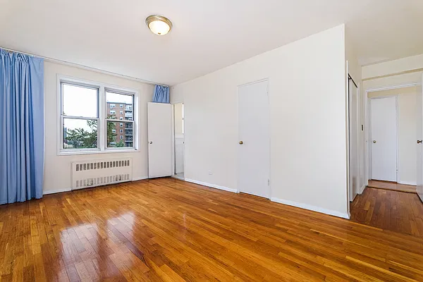 Sold by ERA Insite Realty Services | media 26