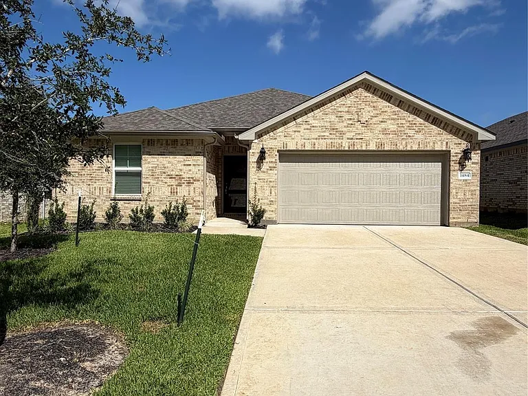 1484 Waggoner Ranch Trl — Photo 3