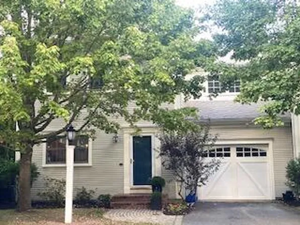 5 Barley Neck Village Lane UNIT 5, Orleans, MA 02653