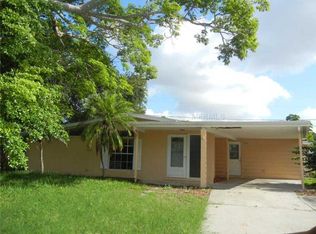 2203 Hopkins Dr W, Bradenton, FL 34207