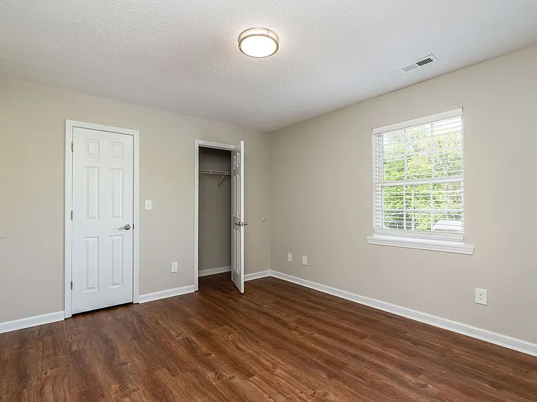 Axis on Roan Apartments — Photo 7