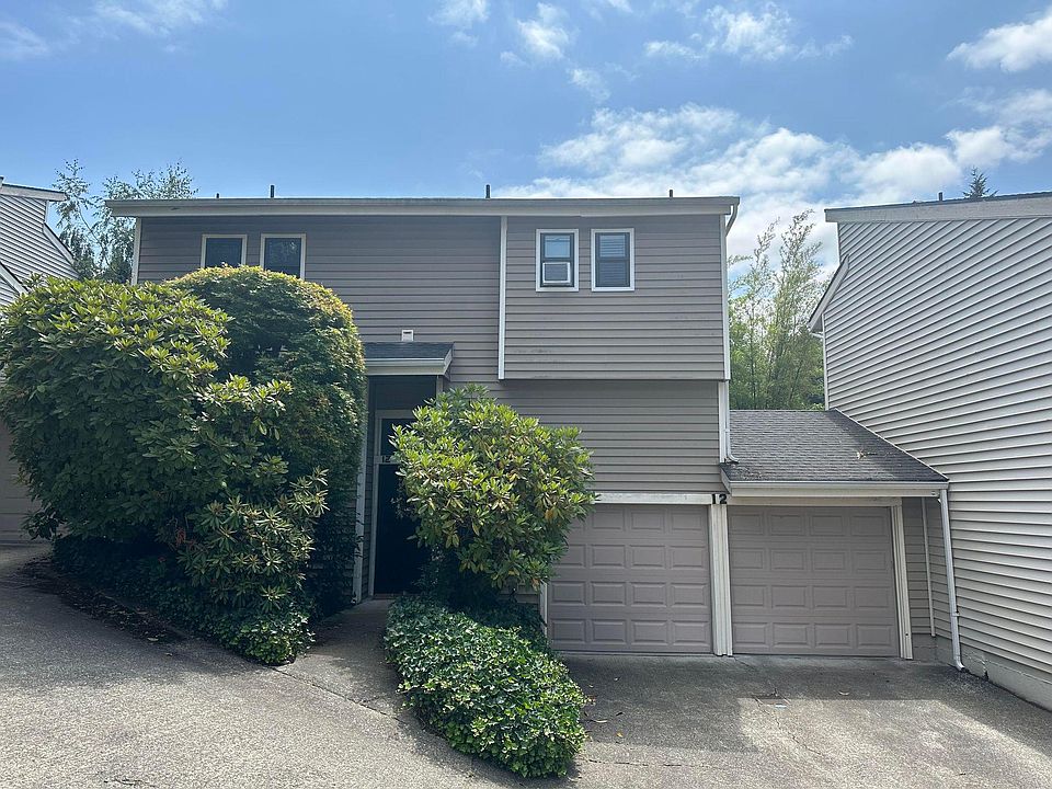 1st image of 1400 Bellevue Way SE APT 12