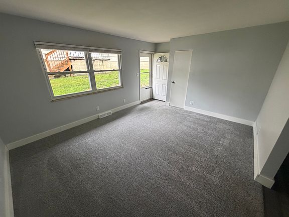 2nd image of 1128 Tonawanda Ave #1128