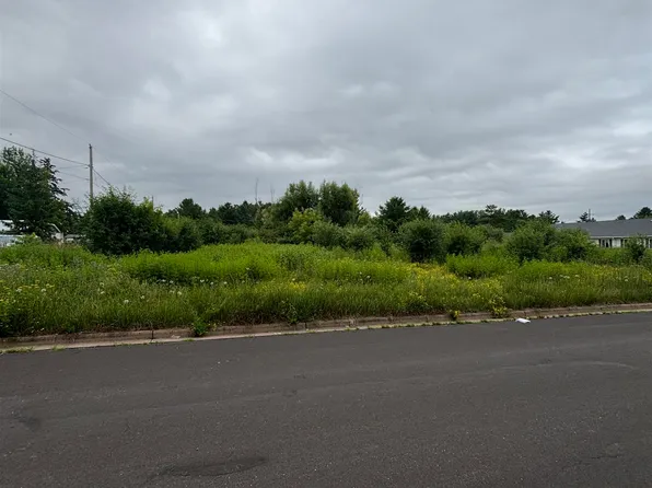 000 10th St W, Ashland, WI 54806