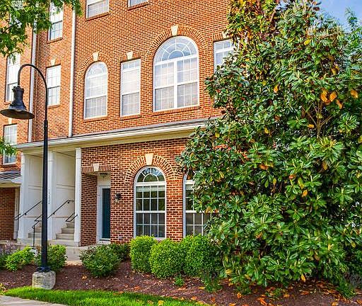 3rd image of 15426 Rosemont Manor Dr #1