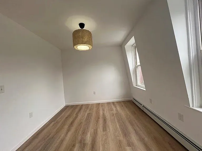 9 Turner Ave #2 — Photo 24