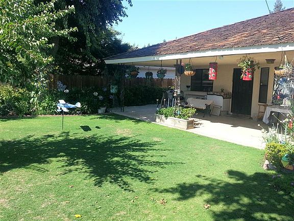 5th image of 7621 N Mansionette Dr