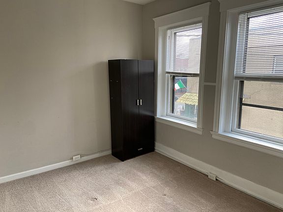 5th image of 4088 Erie St #7