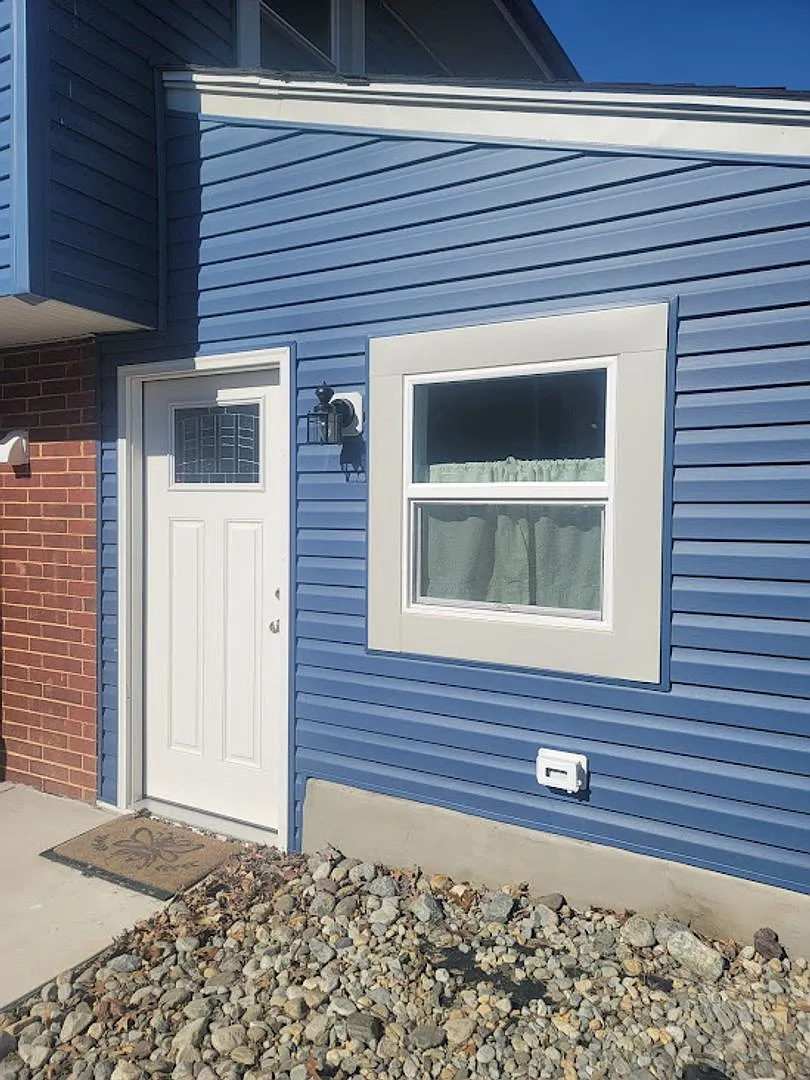 1 Bedroom 1 Bath in Delpark Manor — Photo 4