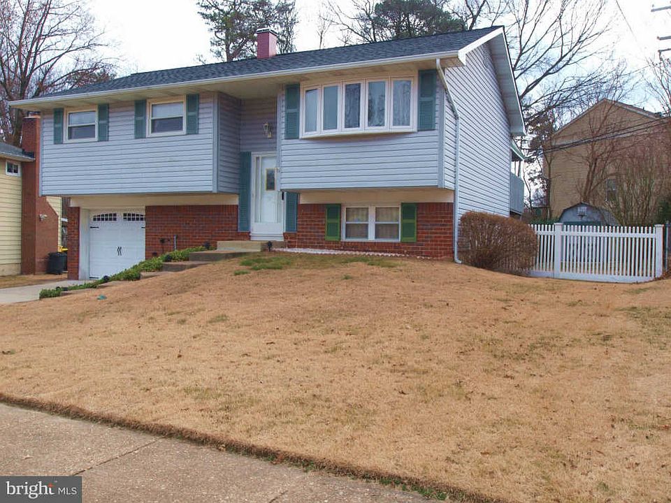 1st image of 549 Crestpark Dr