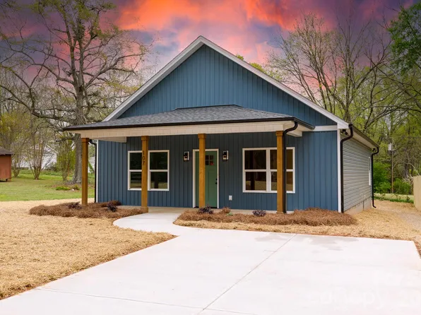 107 Brown St #12/13, Clover, SC 29710