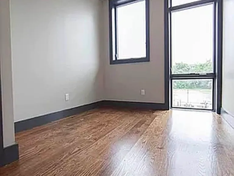 79 Stanhope St #3A — Photo 6