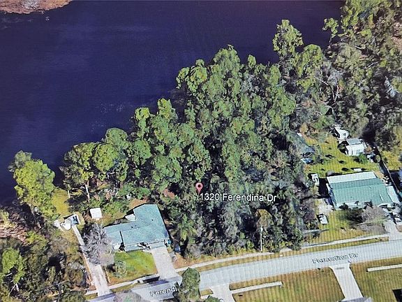 4th image of 1320 Ferendina Dr