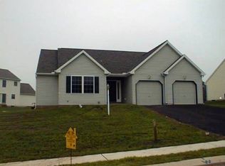 1728 Fountain Rock Dr, Dover, PA 17315