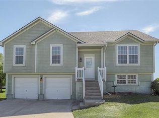 7802 Lonnie Ct, Belton, MO 64012