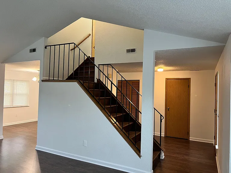 5317 S 300th Pl — Photo 13