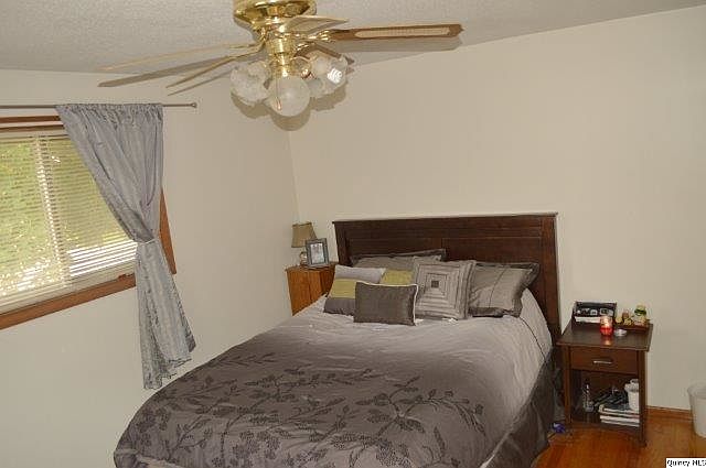 Home for Sale in Quincy, IL $114,900