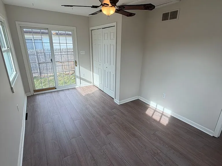 27869 Tighe St — Photo 12