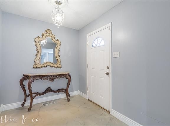 5th image of 2806 Barrow St