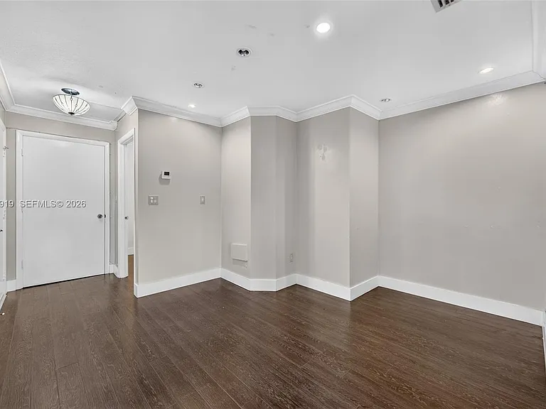 8401 SW 107th Ave #316E — Photo 16