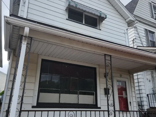 59 Oakwood Ln, Wilkes Barre, PA 18702