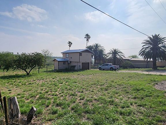 2nd image of 2036 N Siesta Ln