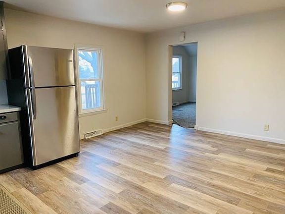 4th image of 2305 20th St