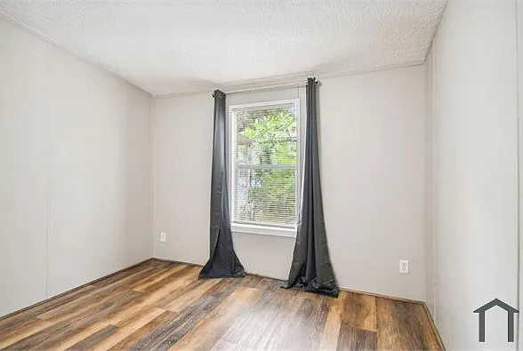 10609 Bay Hills Cir — Photo 20