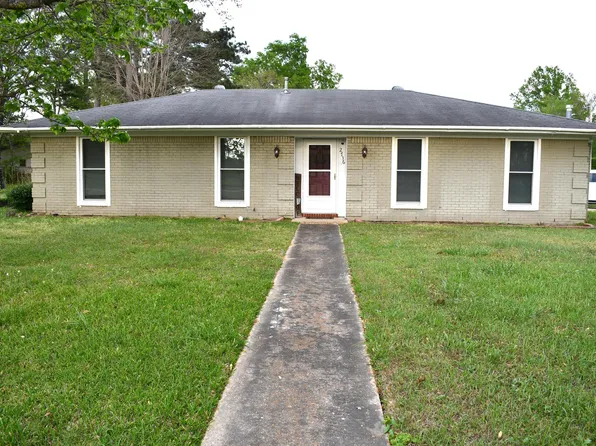 2736 Lawndale Dr, Tupelo, MS 38801