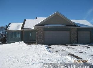 21670 Cottonwood St NW, Oak Grove, MN 55011