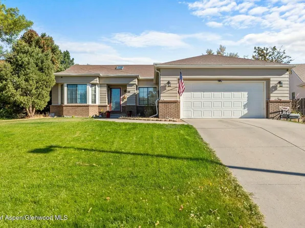80 Juniper Ln, Parachute, CO 81635