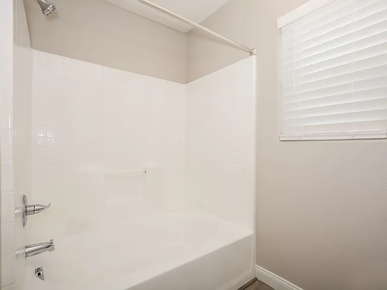9503 Diamond Bridge Ave — Photo 11