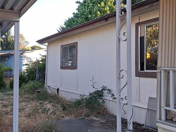 3rd image of 222 Ollis Rd