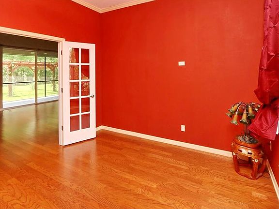 5th image of 16744 Ivy Lake Dr