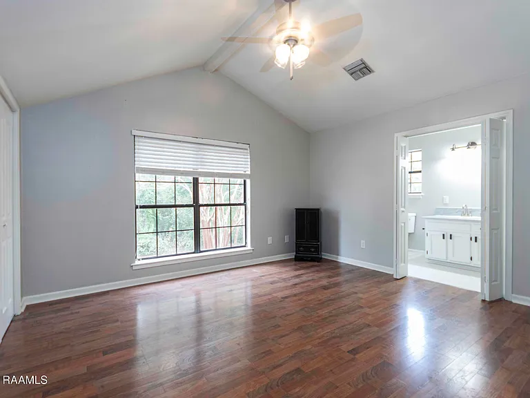 308 Burdin Rd — Photo 18