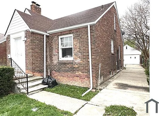 15216 Fairmount Dr — Photo 2