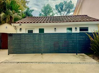 24052 Mariano St, Woodland Hills, CA 91367