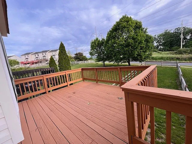 305 S Oak St — Photo 18