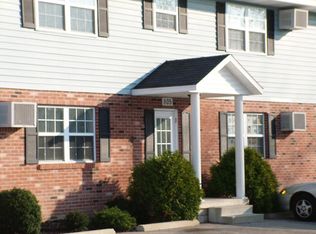 803 E Pembroke St APT 2, Tuscola, IL 61953